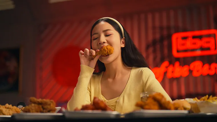 Hình ảnh từ các dự án — bb.q Chicken — Chuỗi phim social